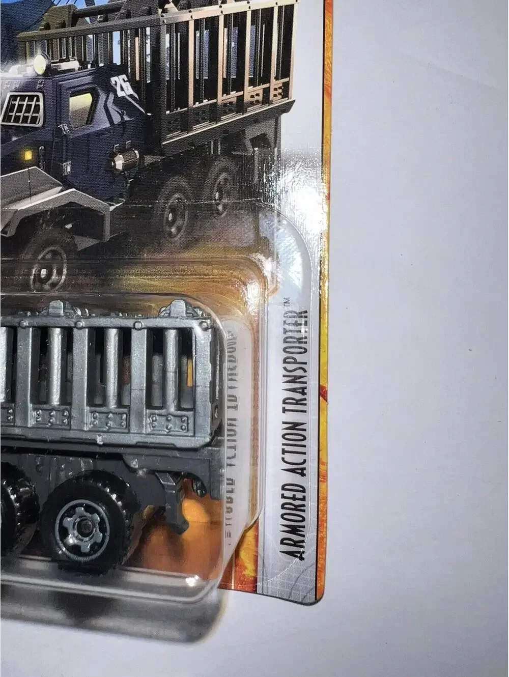 Mattel 1993 Matchbox Jurassic World Dominion Armored Action Transporter Truck